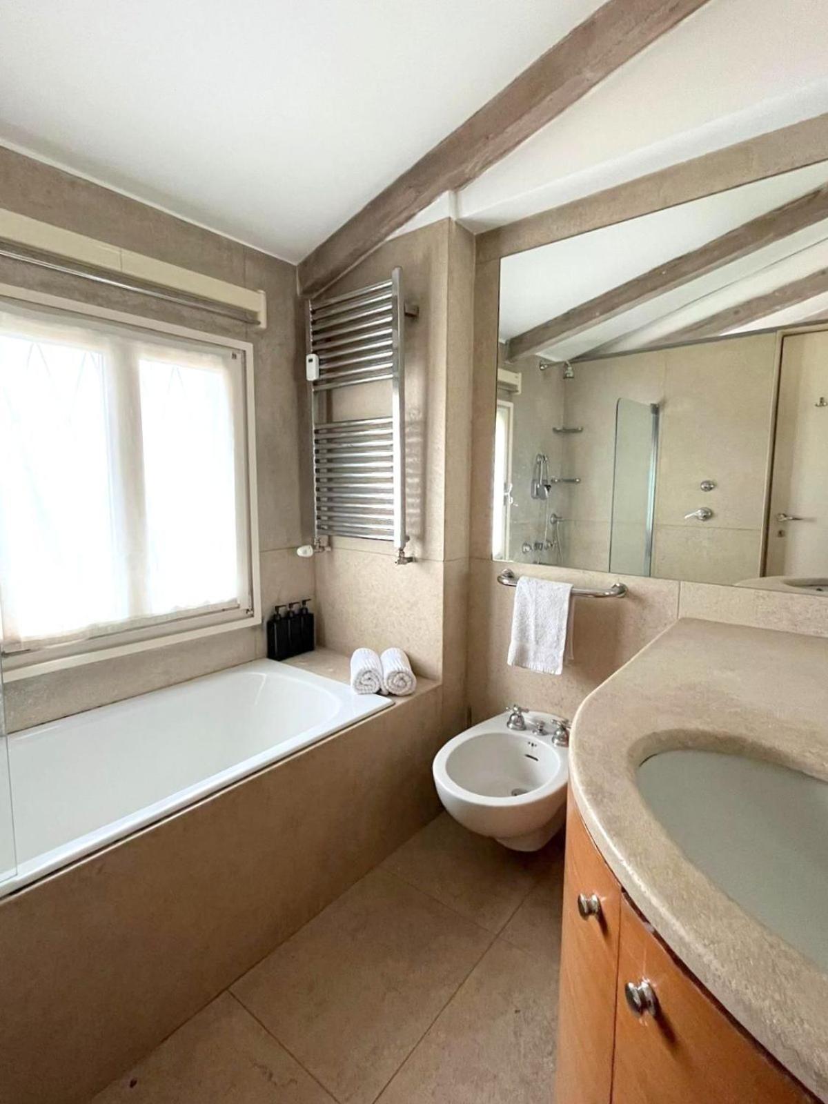 Accomodo Mil68 Loft Centro Storico Milan Luaran gambar
