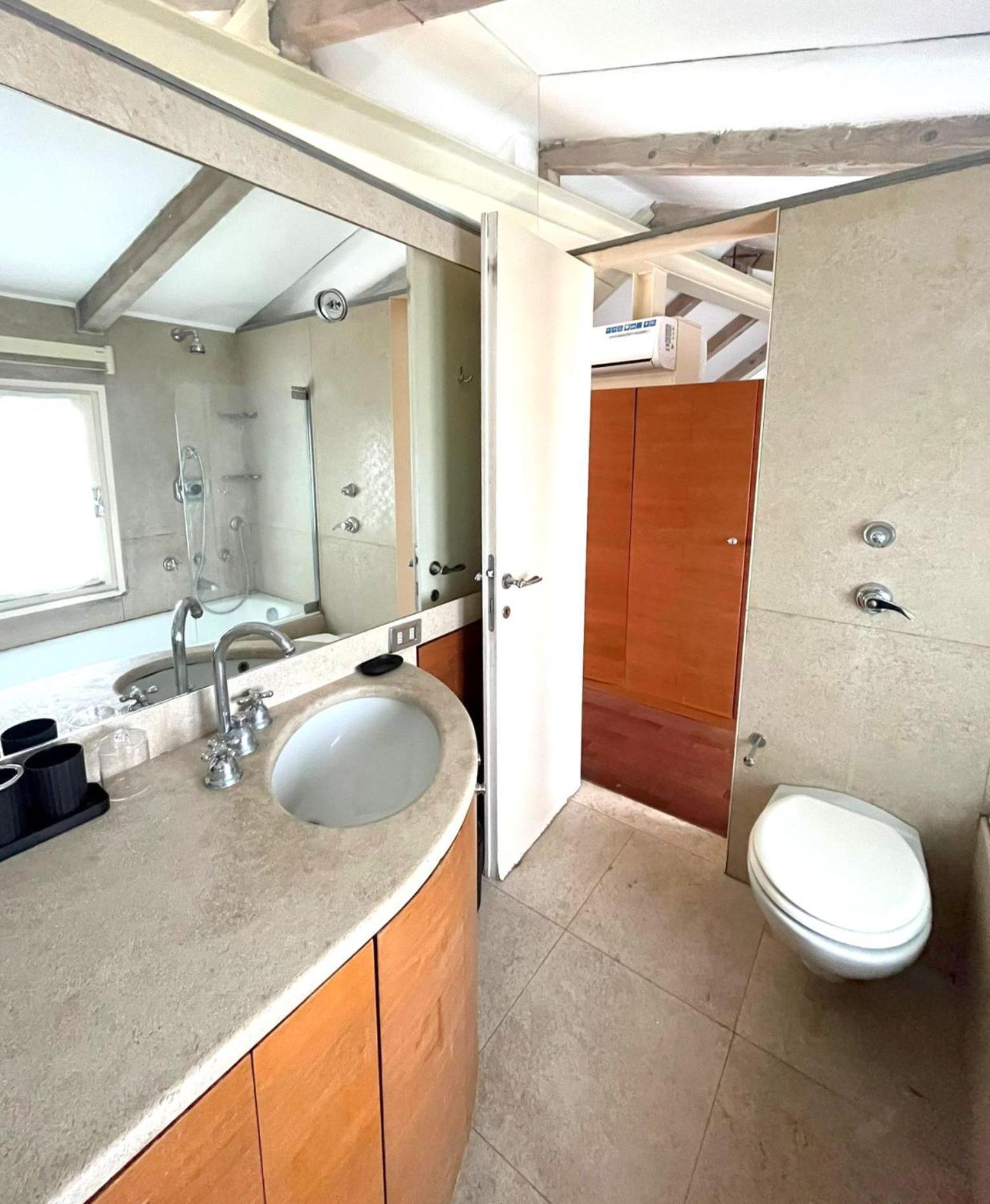 Accomodo Mil68 Loft Centro Storico Milan Luaran gambar